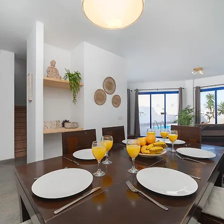 Yaiza Playa Blanca (Lanzarote)